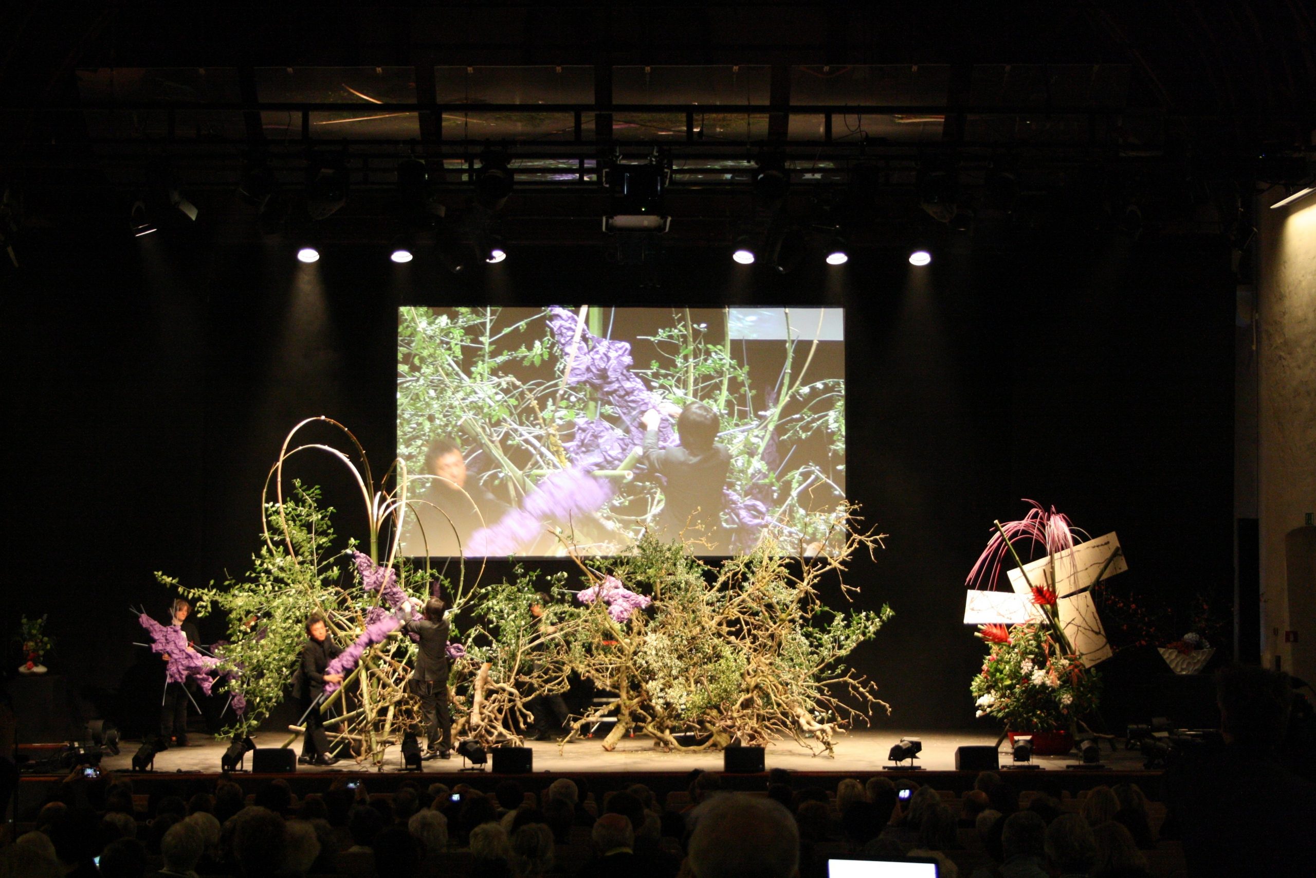 . Nghệ thuật Ikebana của Nhật Bản