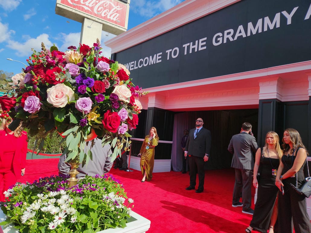 Trang trí hoa và làm đẹp cho lễ trao giải GRAMMY